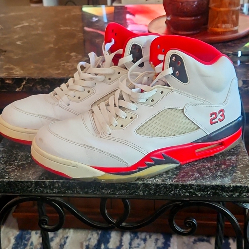 Nike Air Jordan 5 Retro